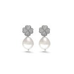 Carla Pearl Earrings No.2 - Silver