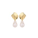 Lola Pearl Earrings