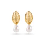 Fergie Pearl Earrings